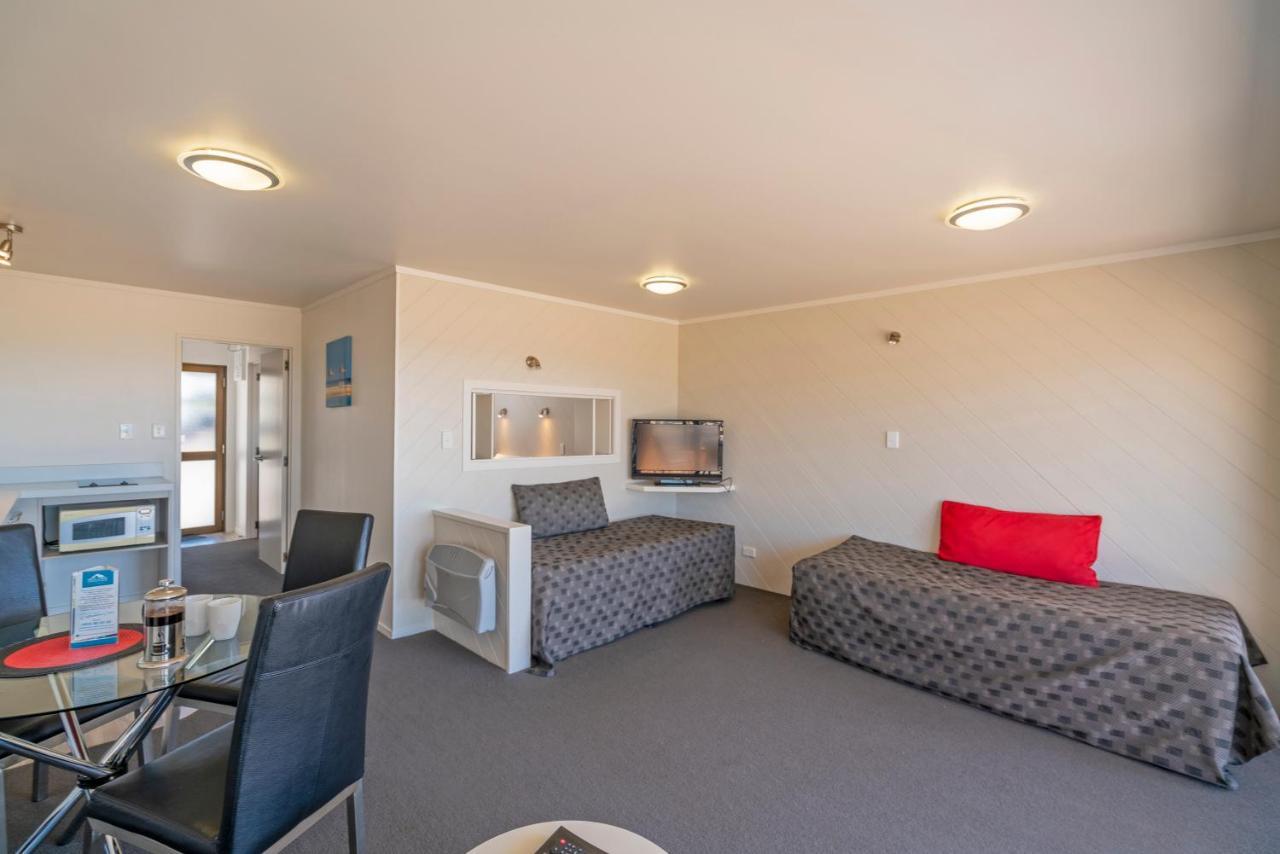 וויטיאנגה The Oceanside Motel מראה חיצוני תמונה